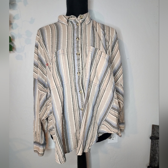 Urban Outfitters BDG Striped Button Down Tope Size Small - Picture 1 of 14